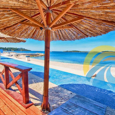 Family Friendly Apartment 946 Пула Екстериор снимка