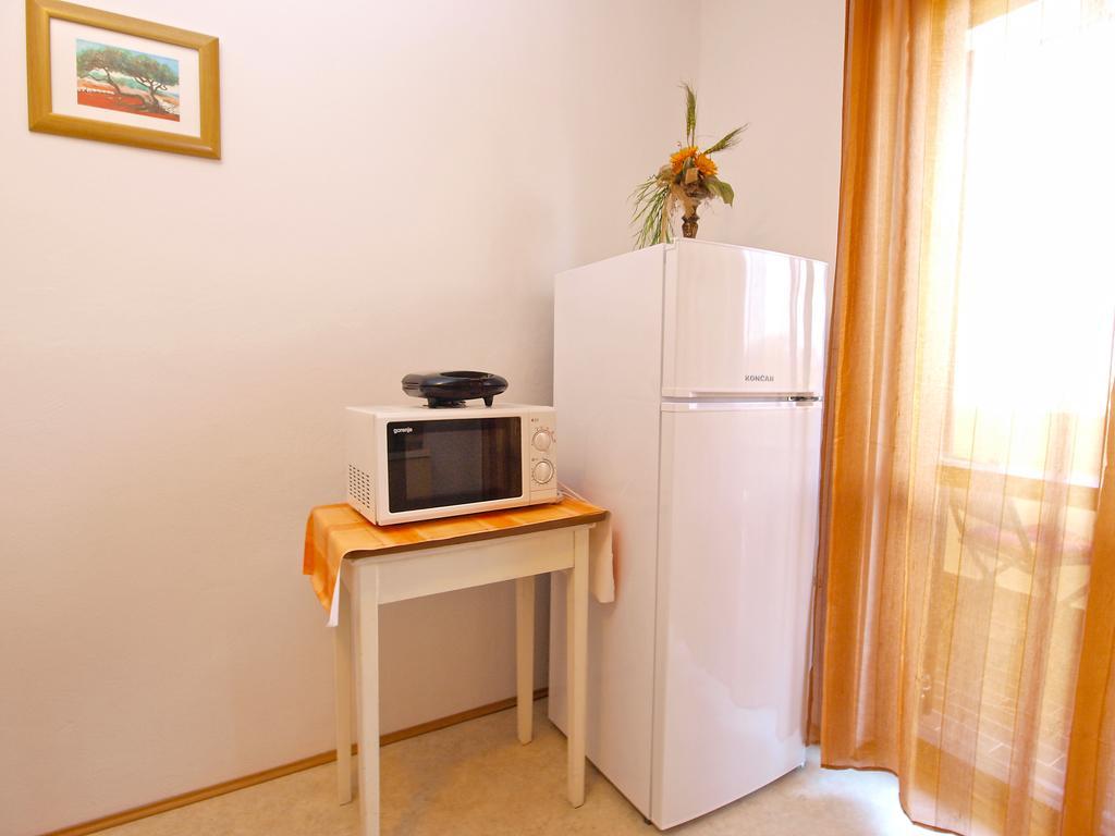 Family Friendly Apartment 946 Пула Екстериор снимка